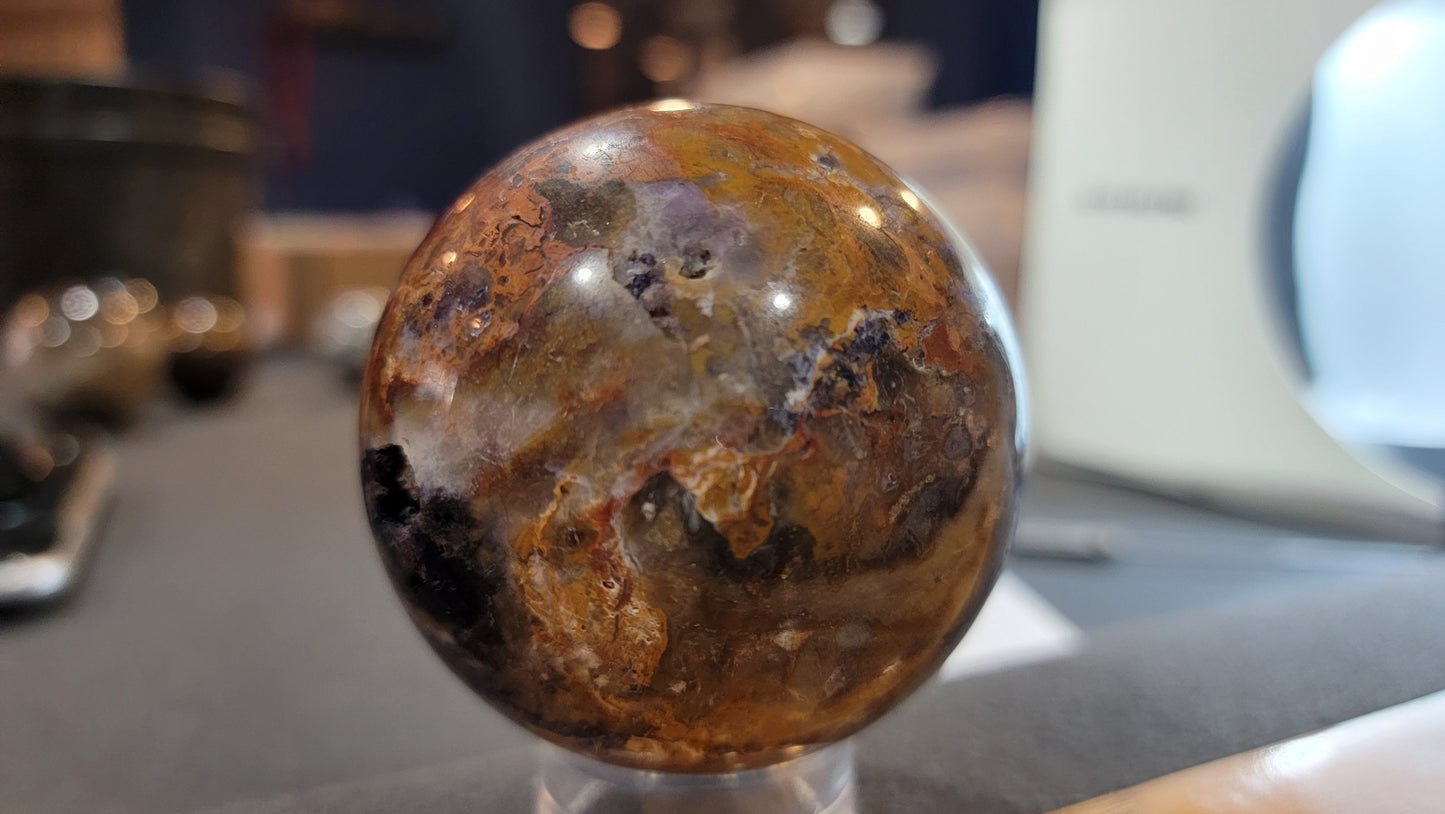 Tiffany stone sphere