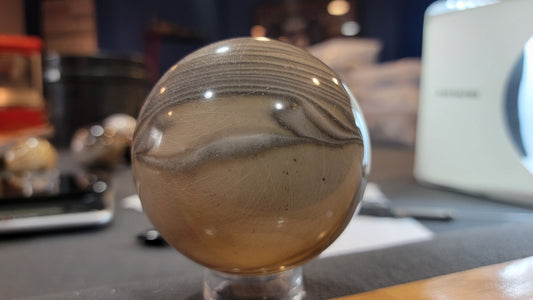 Polish flint sphere