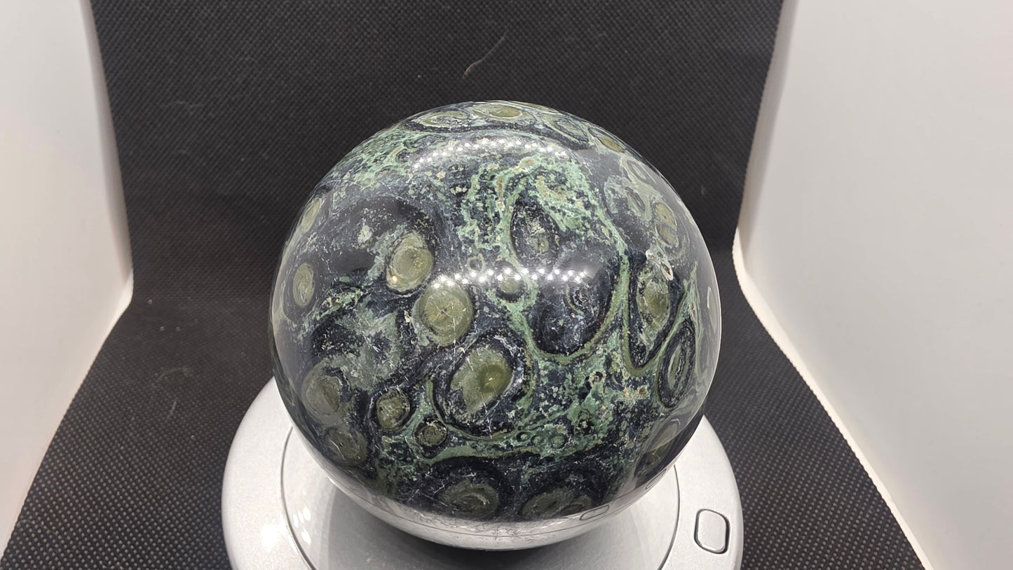Kambaba jasper sphere