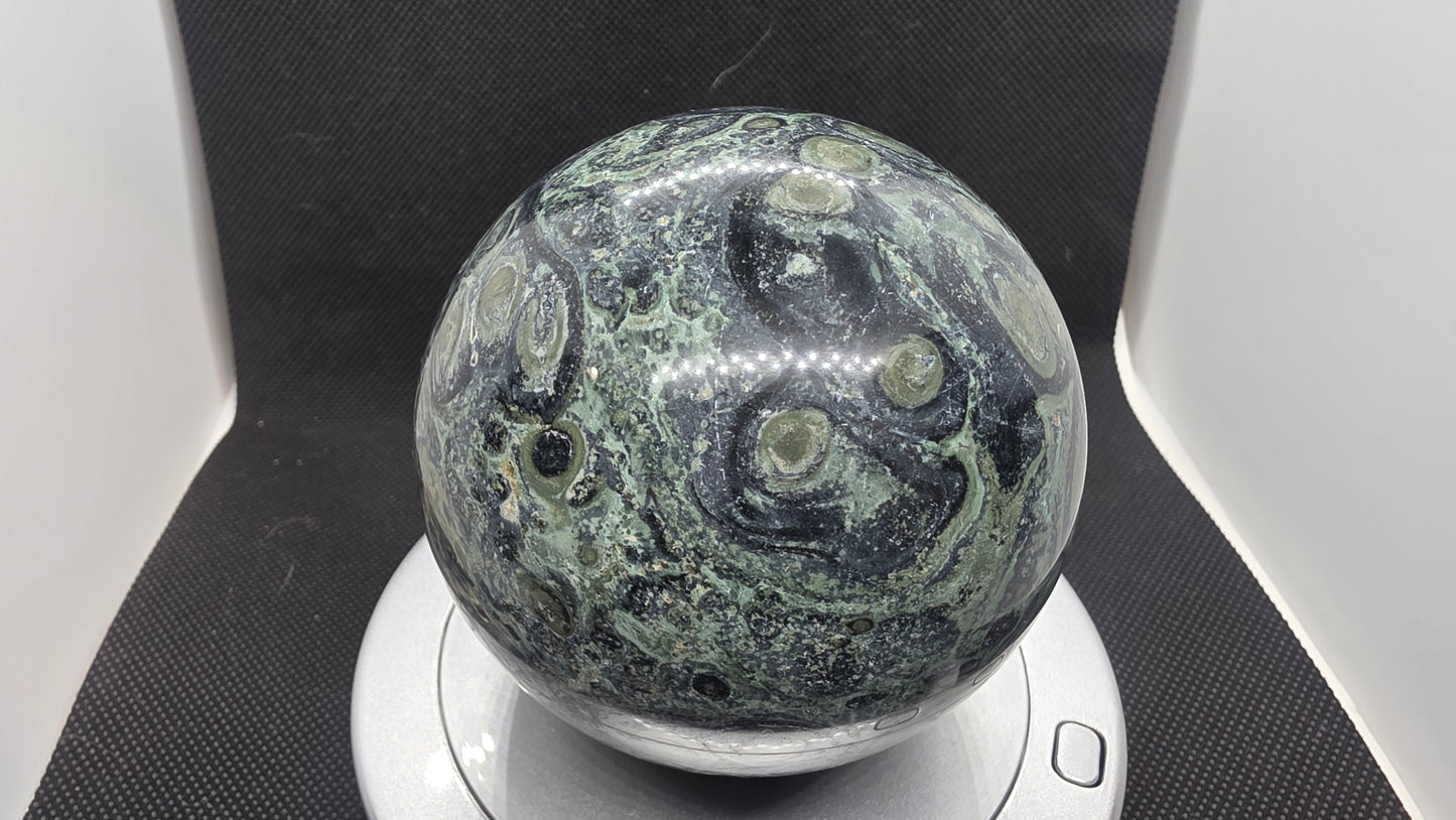 Kambaba jasper sphere